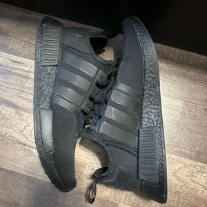 Adidas NMD triple black
